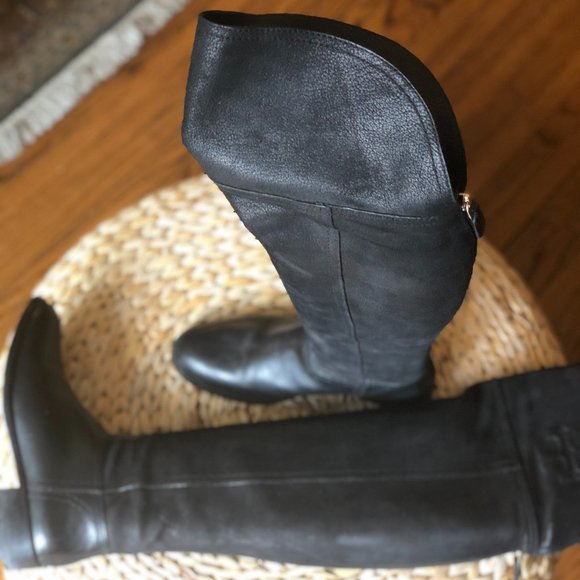 Tory Burch Simone boots - Picture 1 of 3